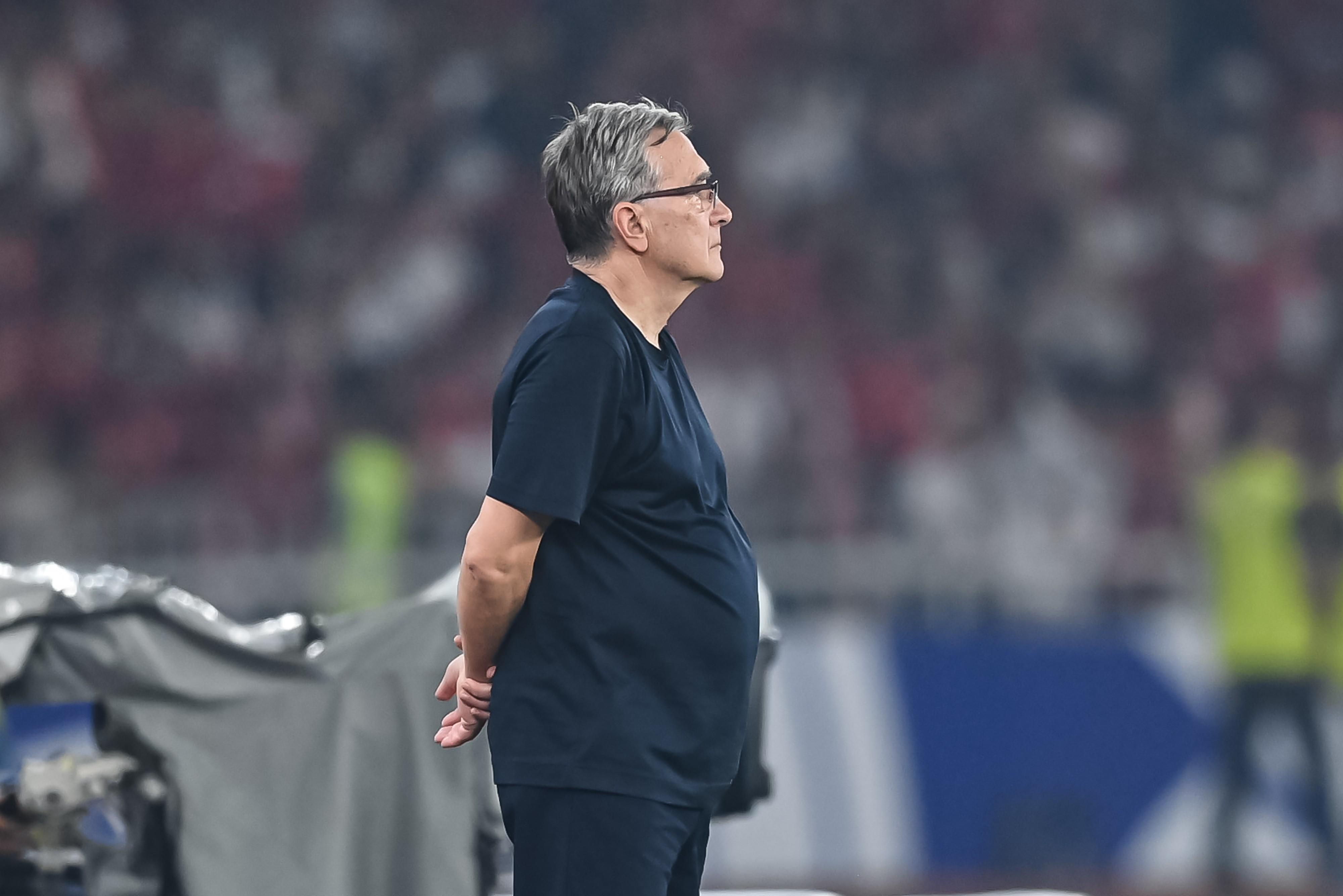 关于足总杯转会期再迎强敌，勒沃库森造点机会，主帅态度：话题不断，年轻球员得到机会的信息